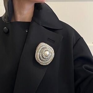 Pearl Octopuss.y Pearl Brooches